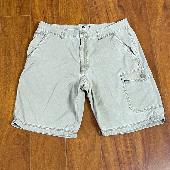 Vans Other - VANS ORIGINAL OFF THE WALL CHINO KHAKIS CARGO SHORTS 36